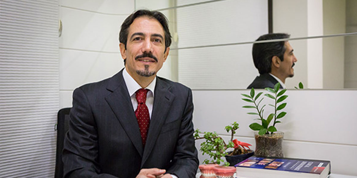 دکتر حامد محمود هاشمی متخصص ارتودنسی
