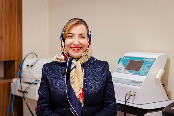 دکتر نرگس تاج دینی - متخصص زنان و زایمان